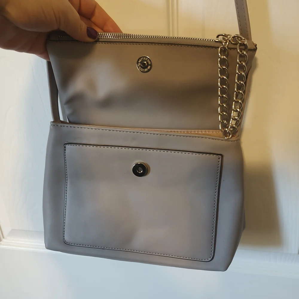 Elegant Gray Crossbody Bag